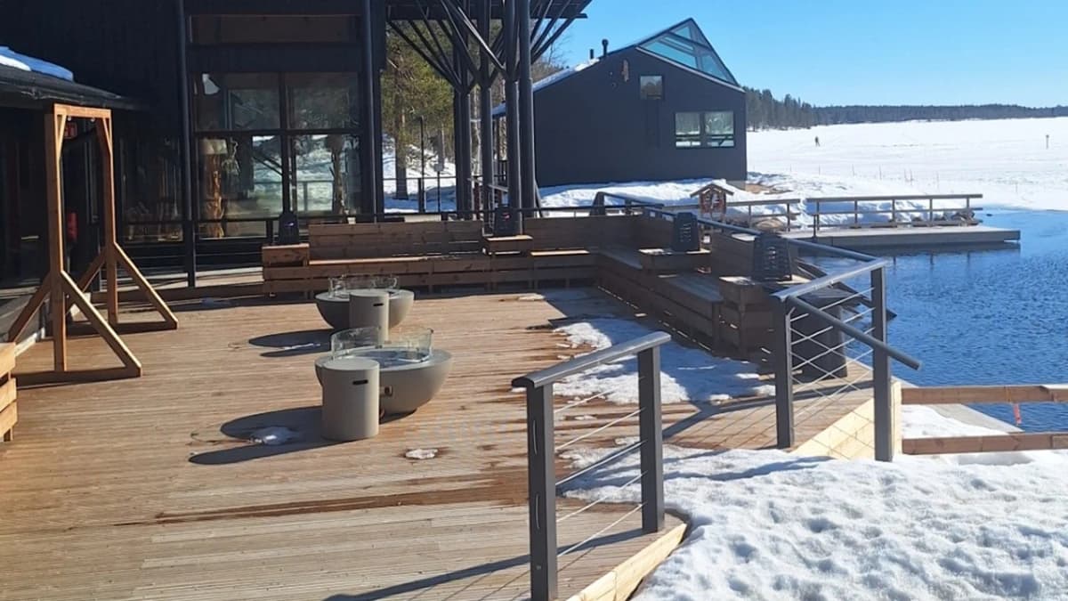 Authentic Sauna and Ice-Dipping Experience